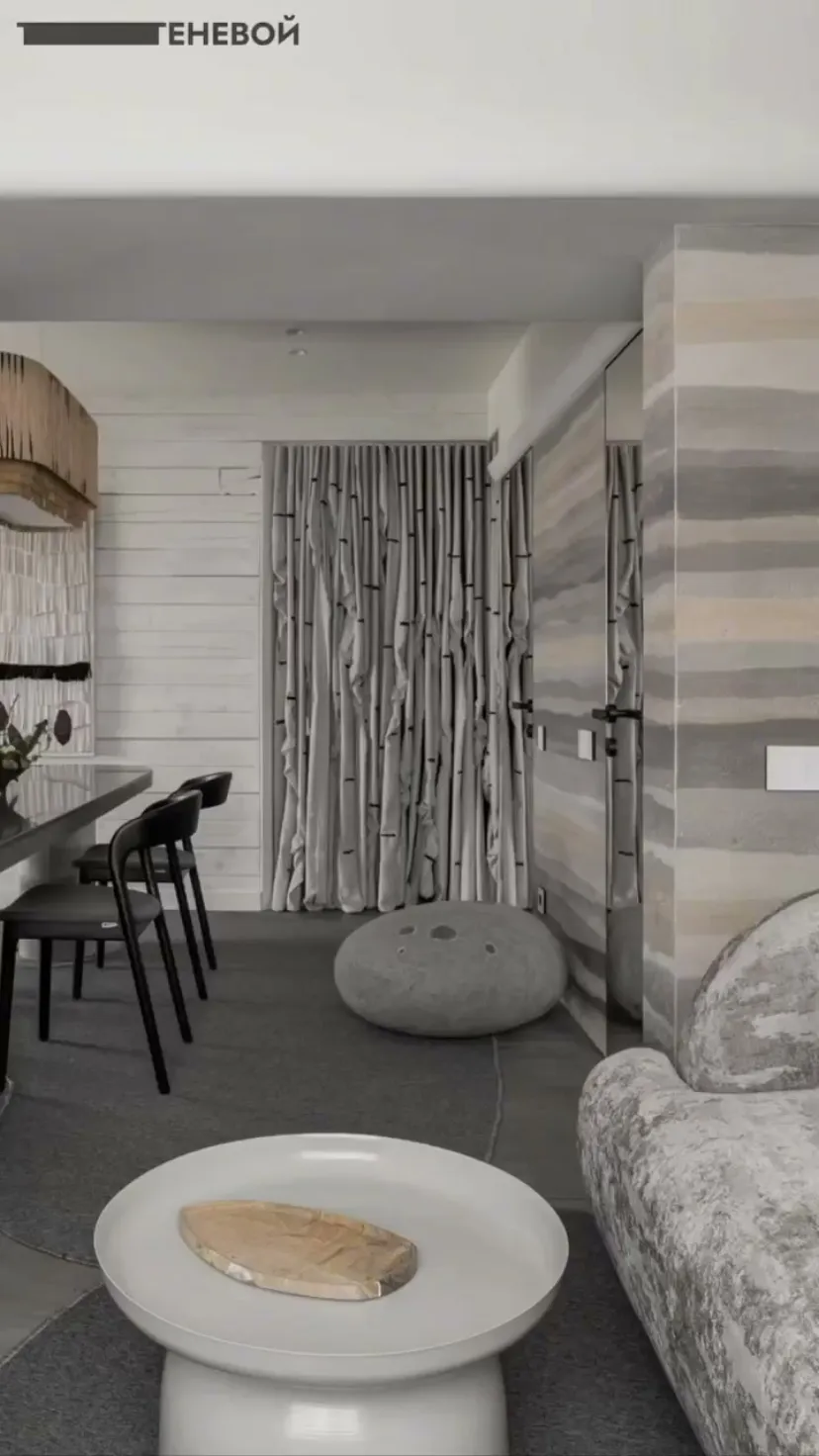Скрытая дверь с зеркалом: оттенок, ручка и край полотна